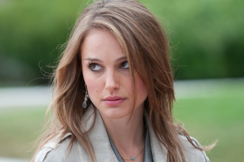 Natalie Portman in “No Strings Attached” | MovieStillsDB