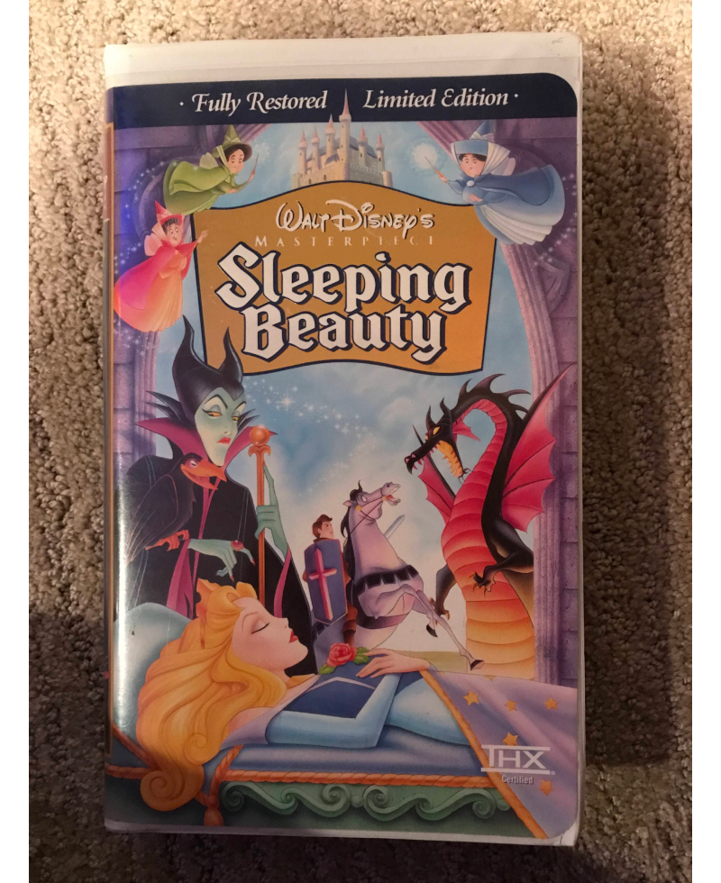 Sleeping Beauty | Imgur.com/SprayTanCo