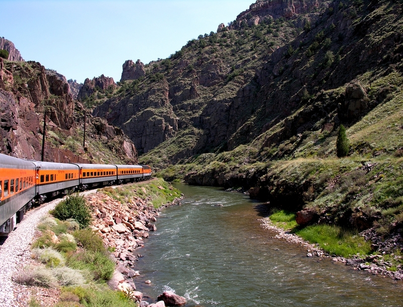 Best Places in the USA to Travel by Train | Shutterstock Photo by Tom Oliveira