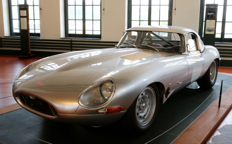 1963 Jaguar E-Type | Alamy Stock Photo