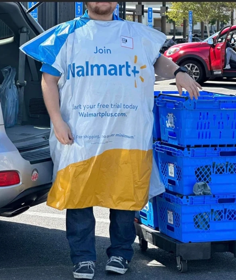 Sind das die neuen Uniformen von Walmart? | Reddit.com/Cactaddict