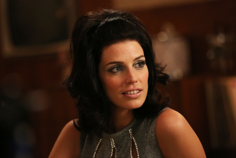 Jessica Paré as Megan Calvet Draper | MovieStillsDB