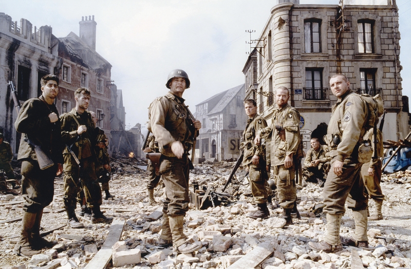 Saving Private Ryan: Im Zweiten Weltkrieg trugen die Soldaten meist braune Stiefel, keine schwarzen | Alamy Stock Photo