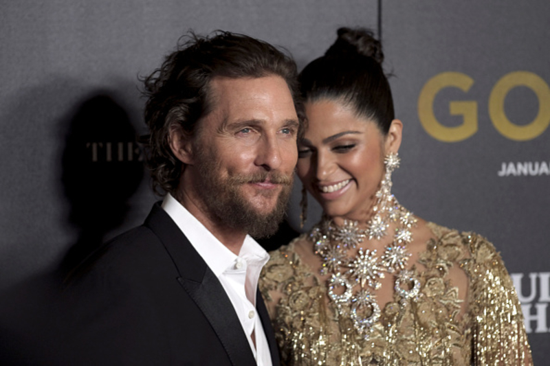 Matthew McConaughey und Camila Alves | Getty Images Photo by Dimitrios Kambouris