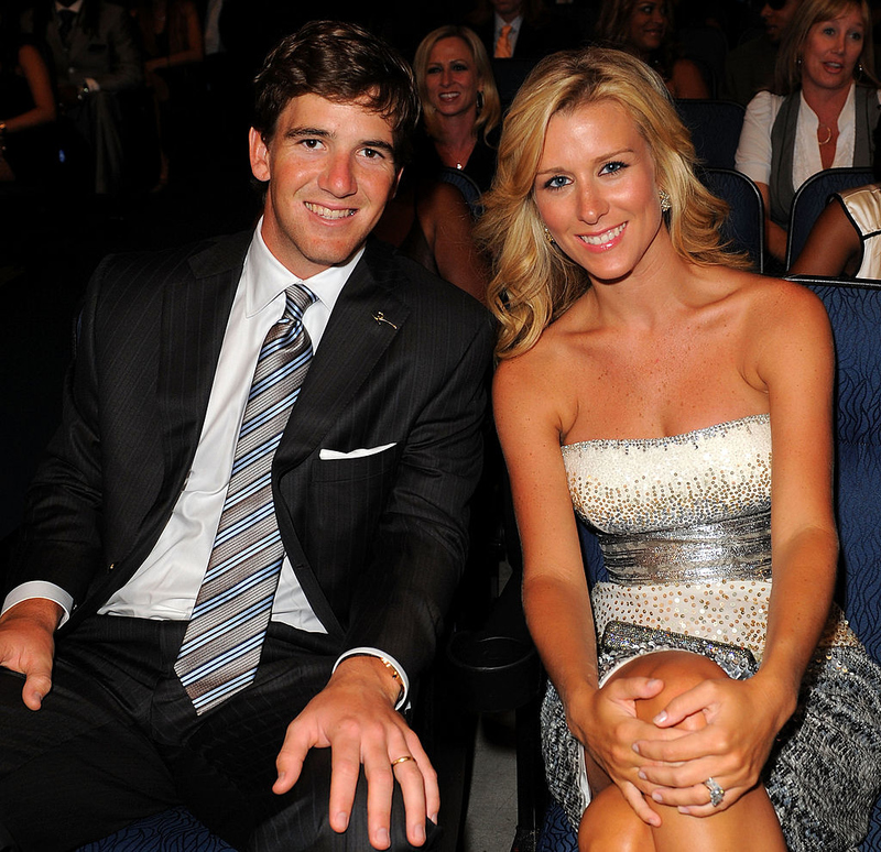 Eli Manning und Abby McGrew | Getty Images Photo by Michael Caulfield/WireImage