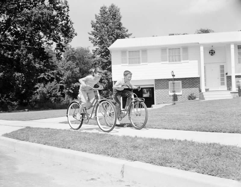 Radfahren ohne Helm | Getty Images Photo by H.Armstrong Roberts