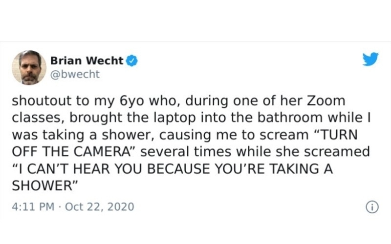 Zooming in the Shower | Twitter/@bwecht