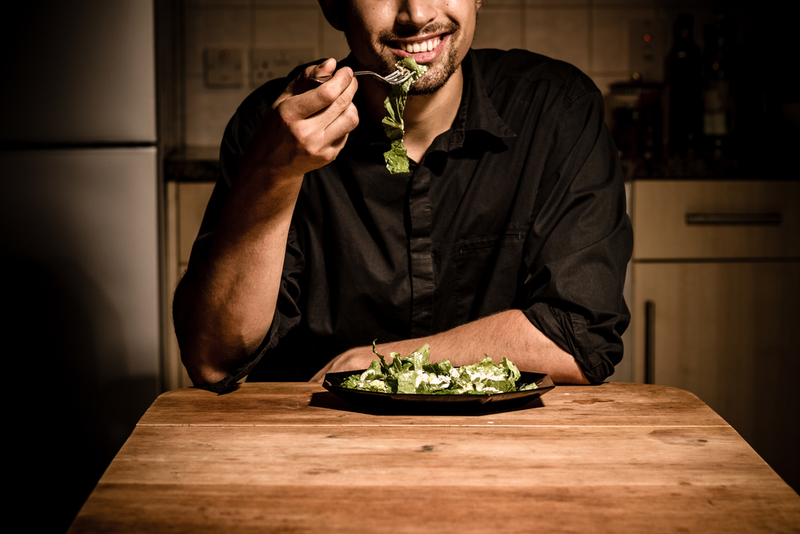 Eating Dinner at 6 PM | Shutterstock