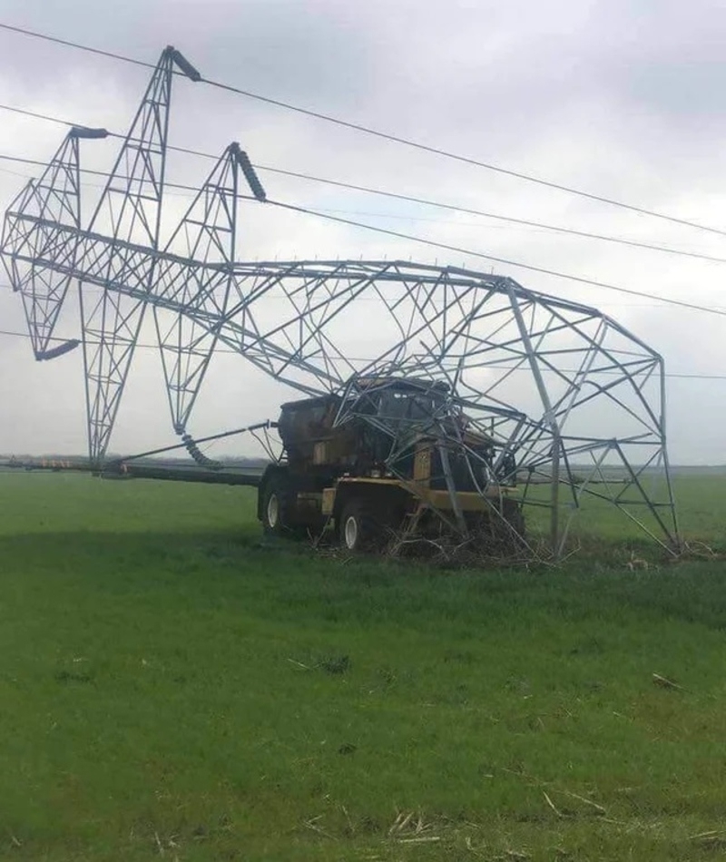 Gotta Stay Grounded When You’re in a Tractor | Reddit.com/Cablome