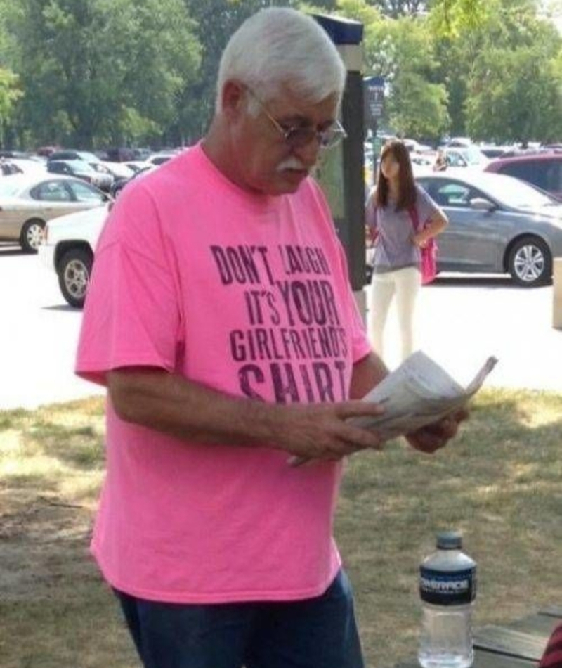 Das Shirt Ihrer Freundin | Imgur.com/4i4ht5g