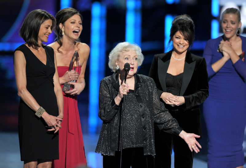 Betty Whites Schauspielkarriere ist eine fürs Guinnessbuch … im wahrsten Sinne des Wortes | Getty Images Photo by Kevin Winter