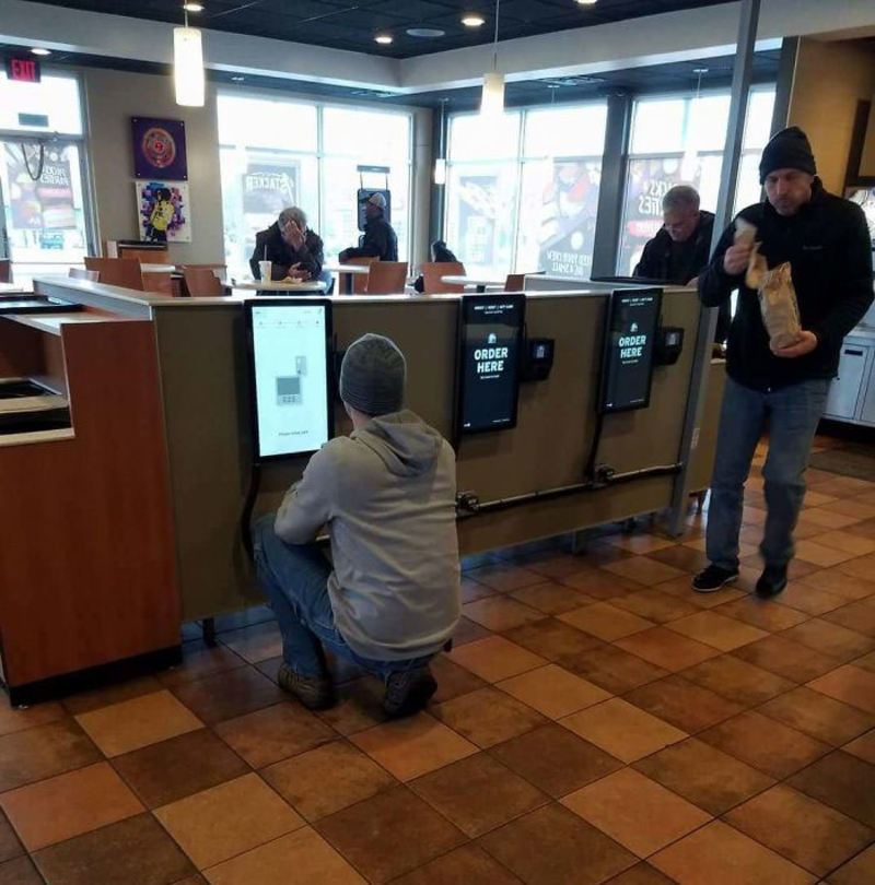 Kioscos de Autoservicio para Borrachos | Reddit.com/artsyfartsy-fosho