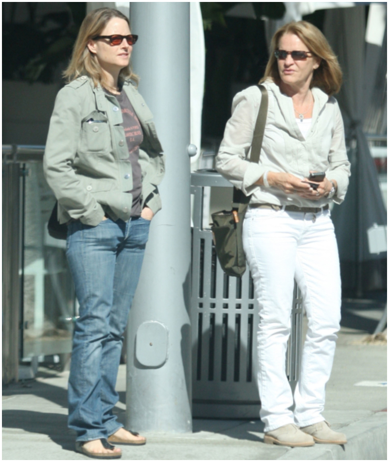 Jodie Foster y Cydney Bernard | Alamy Stock Photo