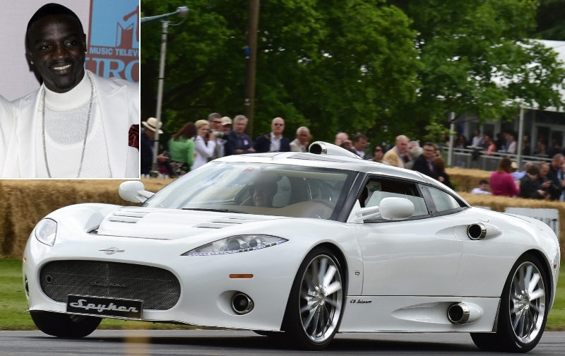 Akon – Spyker C8 $ 350K | Alamy Stock Photo by Allstar Picture Library Ltd & CJM Photography