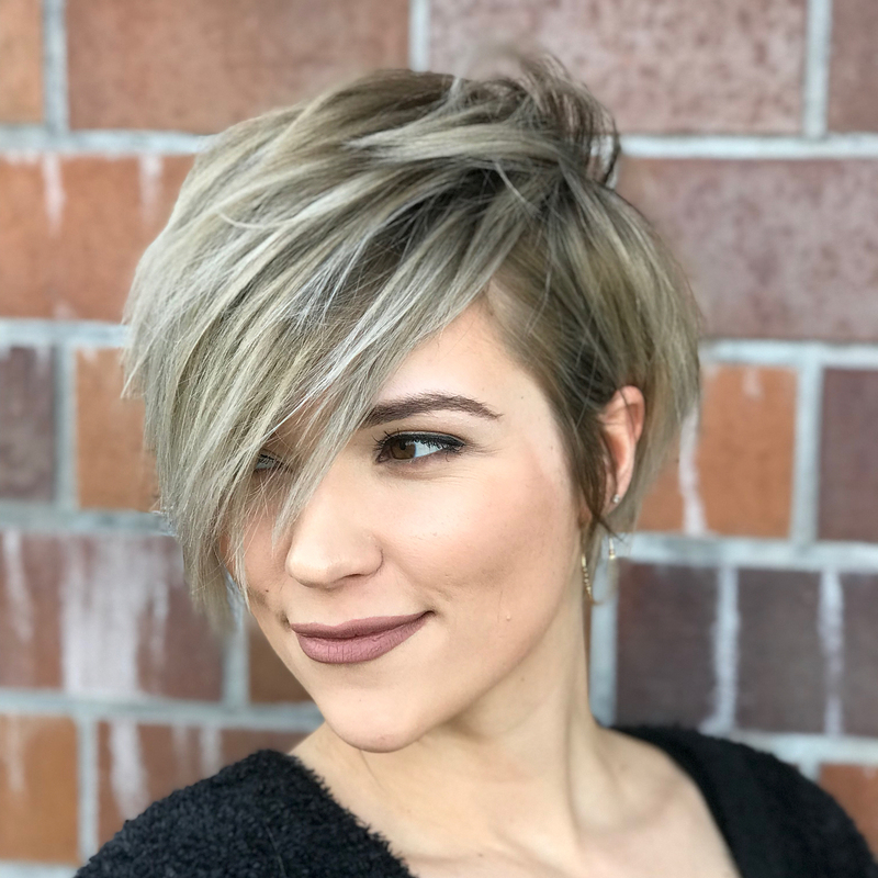 Short Crop With Side Bangs | Instagram/@_the_ashdoeshair
