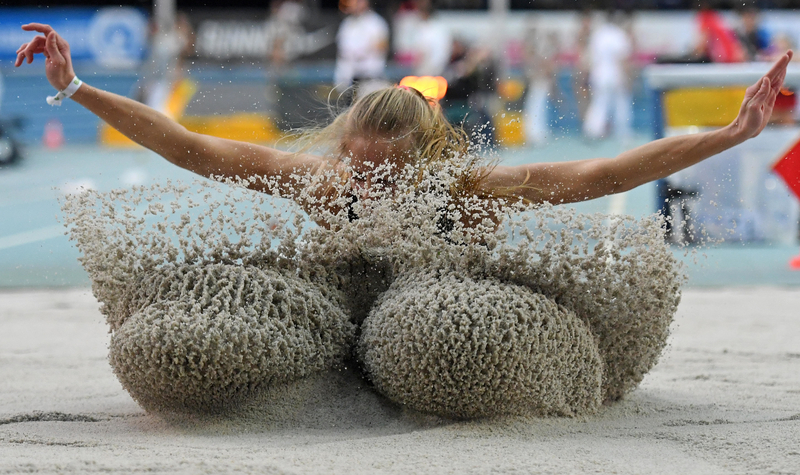 Creando olas | Alamy Stock Photo
