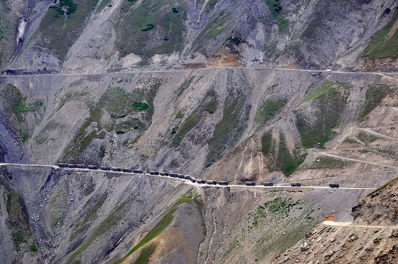 Paso de Zoji La | Getty Images Photo by Yawar Nazir