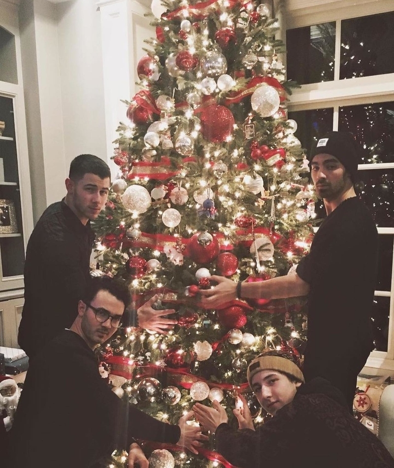 La tradición navideña especial de los chicos | Instagram/@jonasbrothers