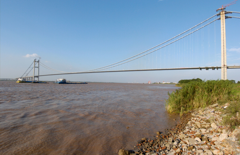 Runyang Yangtze River Bridge, China | Alamy Stock Photo by Iain Masterton