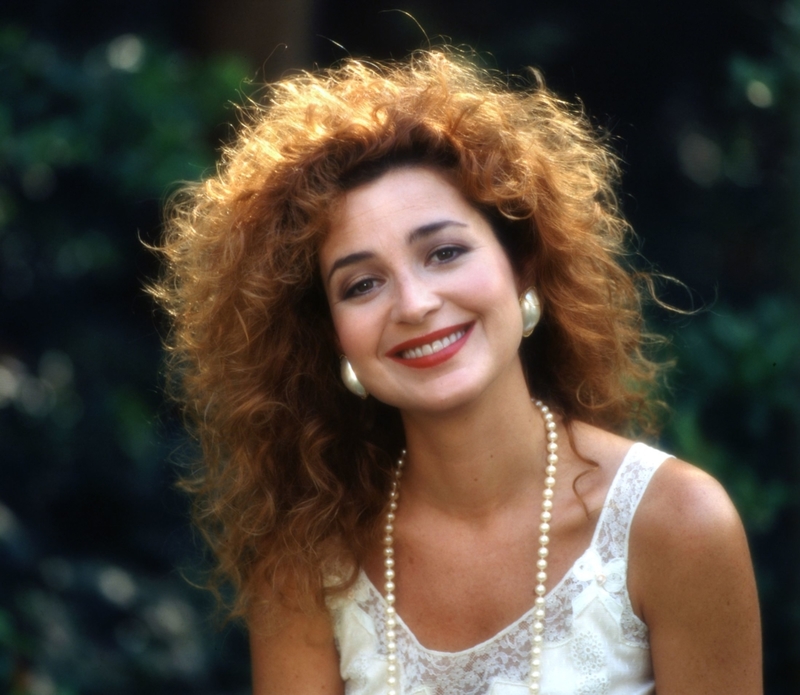 Annie Potts como Mary Jo Shively | Getty Images Photo by CBS