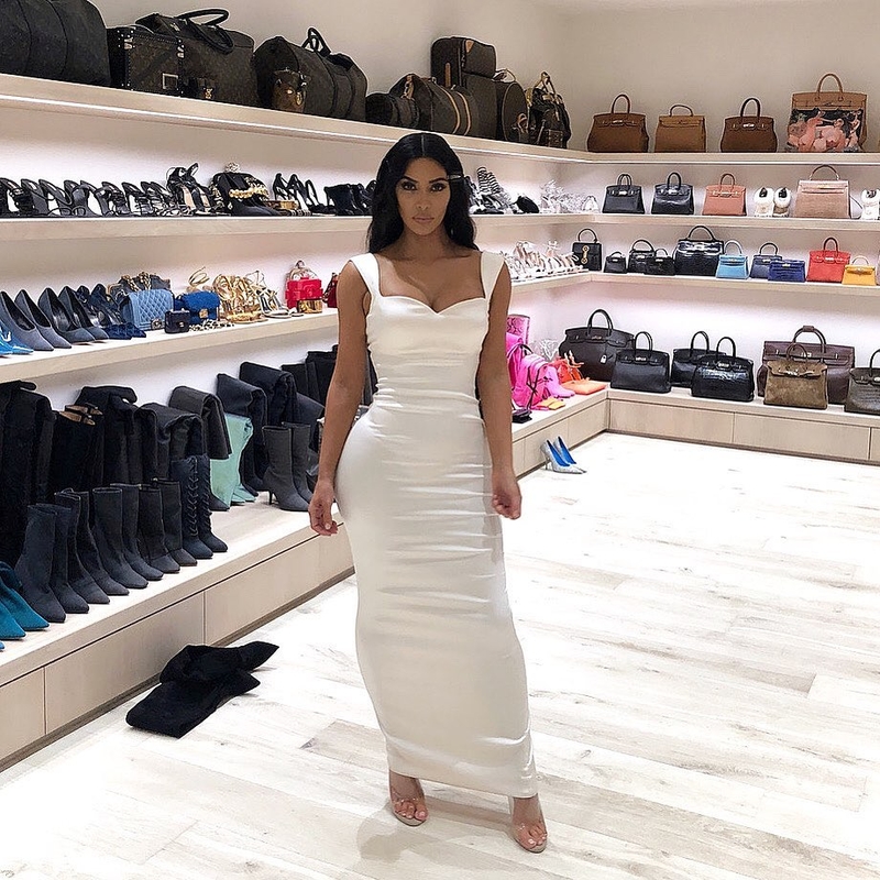 Kim Kardashian – US$ 1.8B | Instagram/@kimkardashian