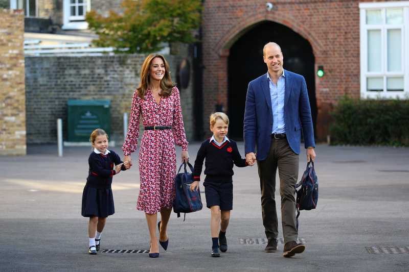 A família volta para Londres | Alamy Stock Photo by Aaron Chown/PA Images