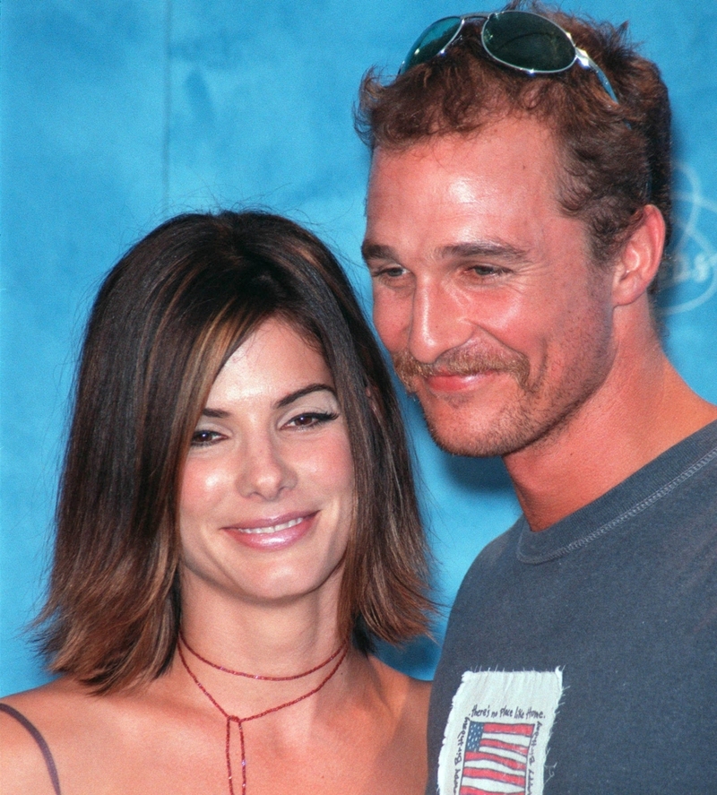 Matthew McConaughey namora Sandra Bullock | Alamy Stock Photo by Paul Smith/Featureflash