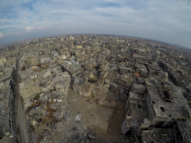 AS CONSEQUÊNCIAS GERADAS EM MOSUL | Alamy Stock Photo by Murtaja Lateef/ImagesLive/ZUMA Wire/Alamy Live News