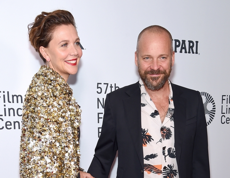 Peter Sarsgaard E Maggie Gyllenhaal | Getty Images Photo by Jamie McCarthy