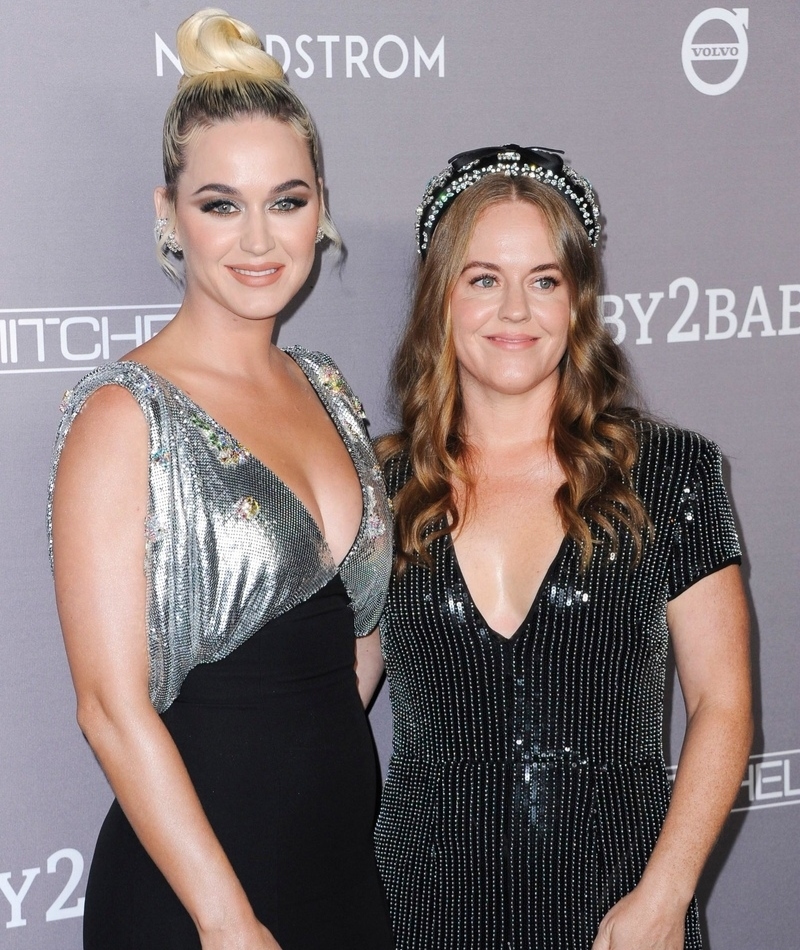 Katy Perry E Sua Irmã Angela Hudson | Alamy Stock Photo by Elizabeth Goodenough/Everett Collection INC/Alamy Live News