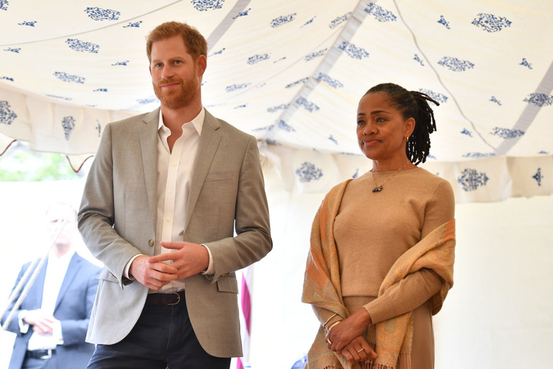 Meghan, mamãe e o noivado | Getty Images Photo by Ben Stansall - WPA Pool