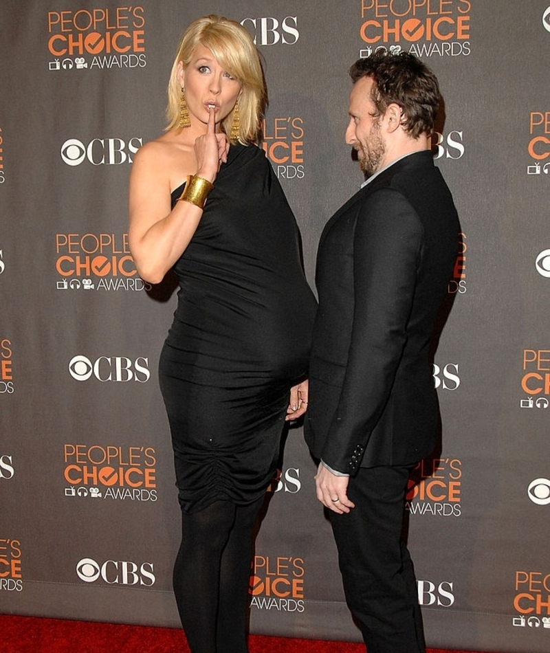 Jenna Elfman E Bodhi Elfman | Getty Images Photo by Jon Kopaloff