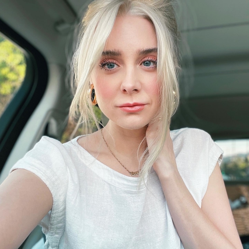 Alessandra Torresani como Claire – Agora | Instagram/@alessandratorresani