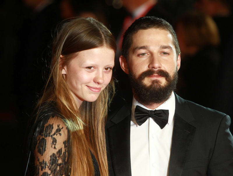 Shia LaBeouf E Mia Goth | Getty Images Photo by Fred Duval/FilmMagic