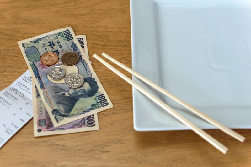 Don’t Tip in Japan | Alamy Stock Photo by Trevor Chriss