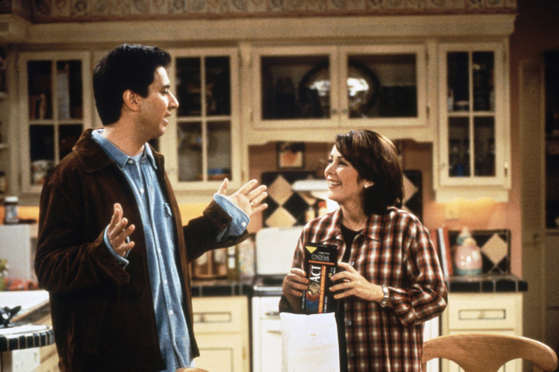 Ray Romano: Everybody Loves Raymond | Alamy Stock Photo by CBS/Courtesy Everett Collection Inc.