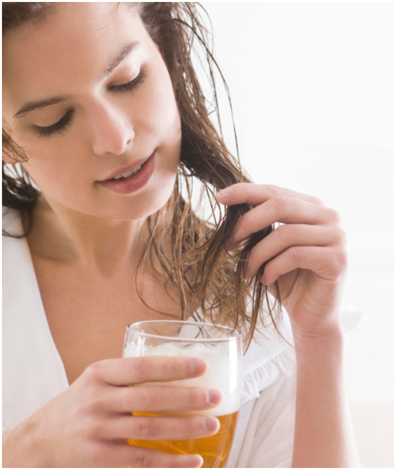 Using Beer on Your Hair | Alamy Stock Photo by Agencja FREE 