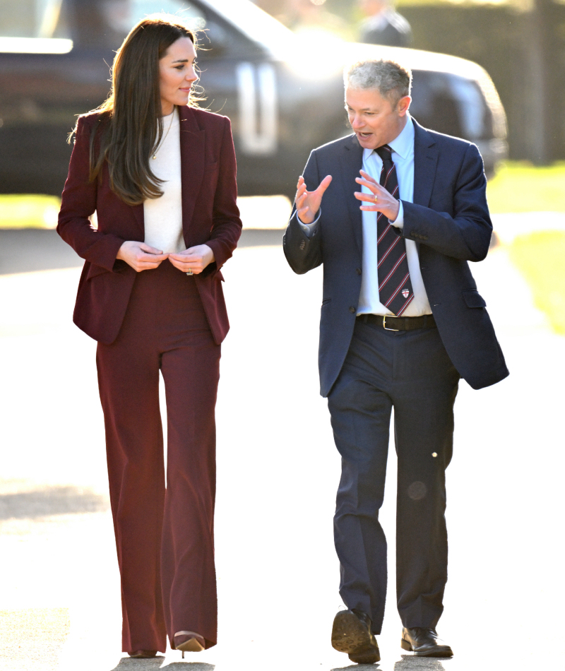 Roland Mouret Suit – January 2023 | Getty Images Photo by Karwai Tang/WireImage