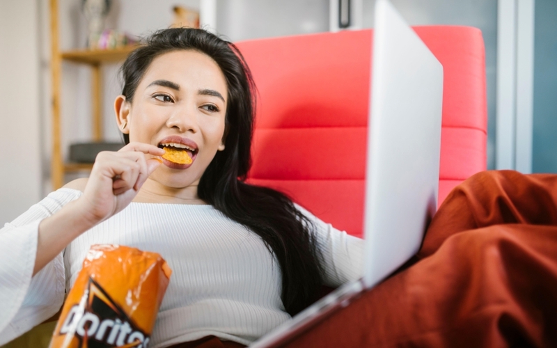 Doritos Is Using AI for Gamers to Cancel Out Crunch Noises | Alamy Stock Photo by catwalkphotos