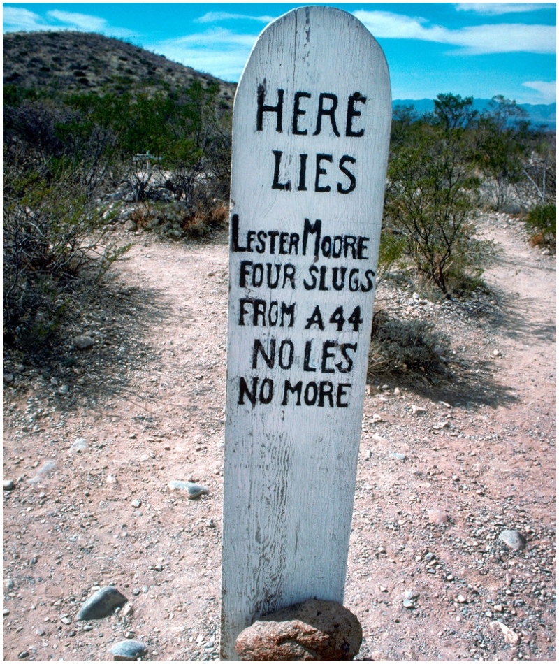 Classic Deadly Poems | Alamy Stock Photo by Michele and Tom Grimm