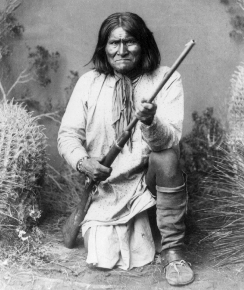 Geronimo | Alamy Stock Photo by GL Archive