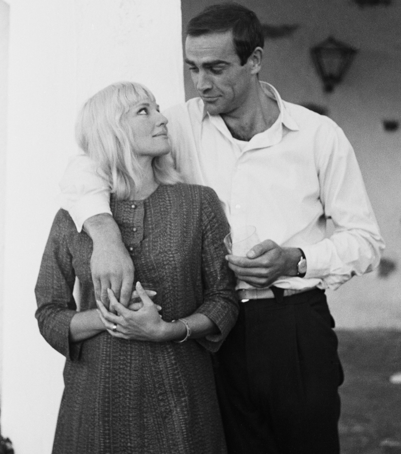 Sean Connery and Diane Cilento - Vintage Photos of Old Hollywood Stars ...