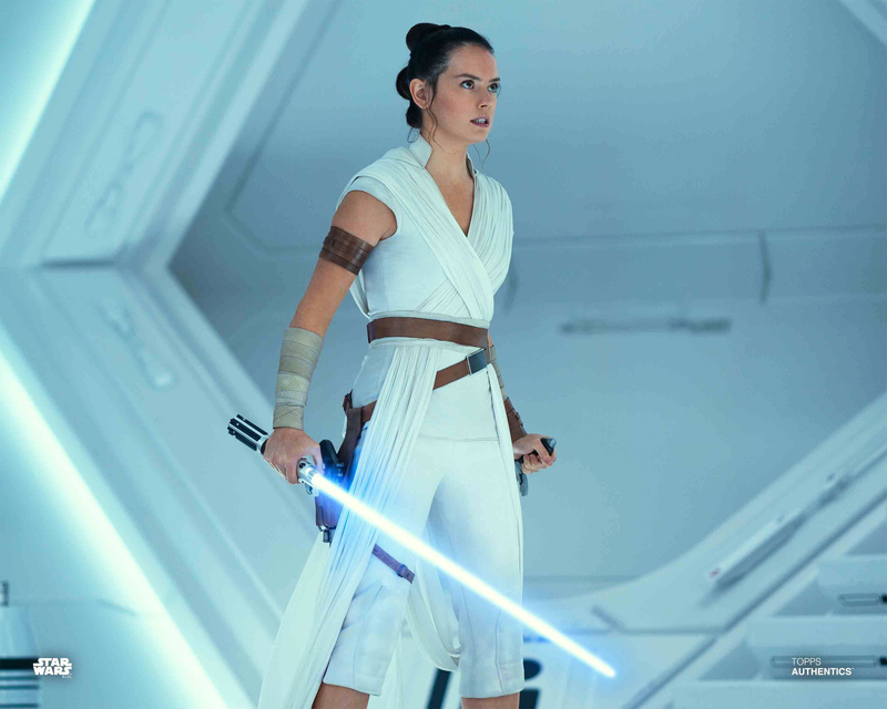 Daisy Ridley: Lightsaber From “Star Wars” | MovieStillsDB