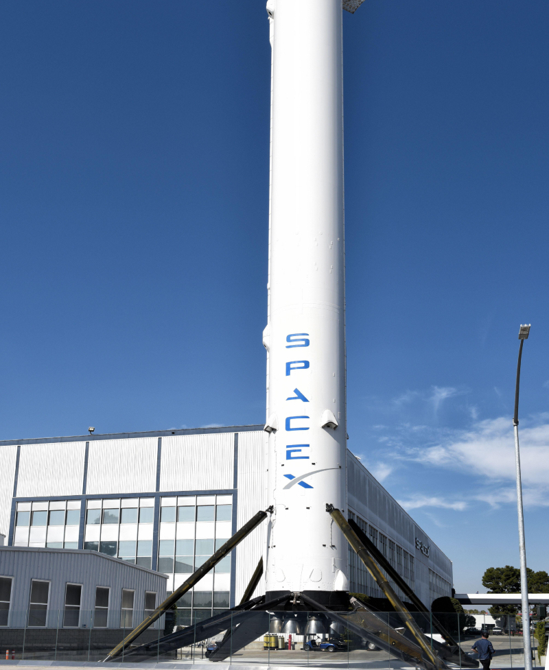 Falcon 9 | Alamy Stock Photo by Steve Cukrov