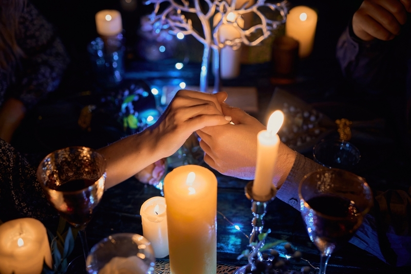 How to Perfect a Candlelit Dinner | Shutterstock Photo by Inna Vlasova